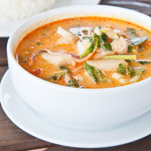 25. Tom Yum supp kana või krevettidega / Tom Yum soup with chicken or prawns 🌶🌶